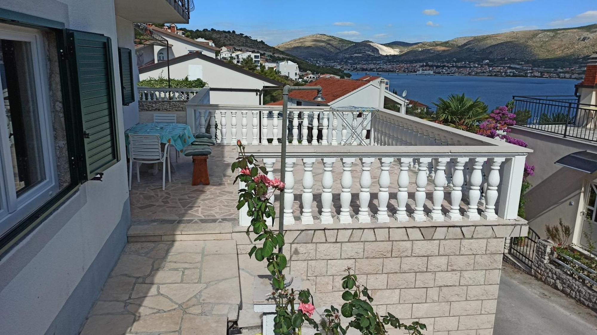 Apartments Zuzul - Trogir Phòng bức ảnh