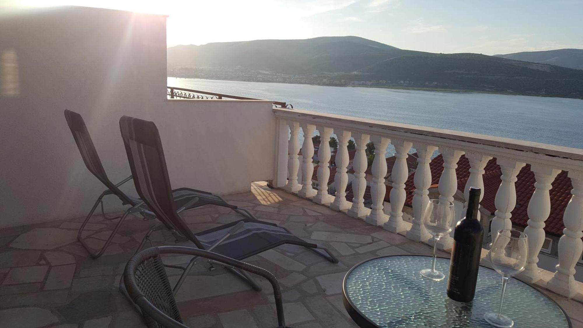 Apartments Zuzul - Trogir Phòng bức ảnh